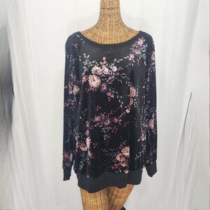 Torrid Black with Pink Floral Print, Velvet Like, Sweatshirt Size 1 TORRID (1X)